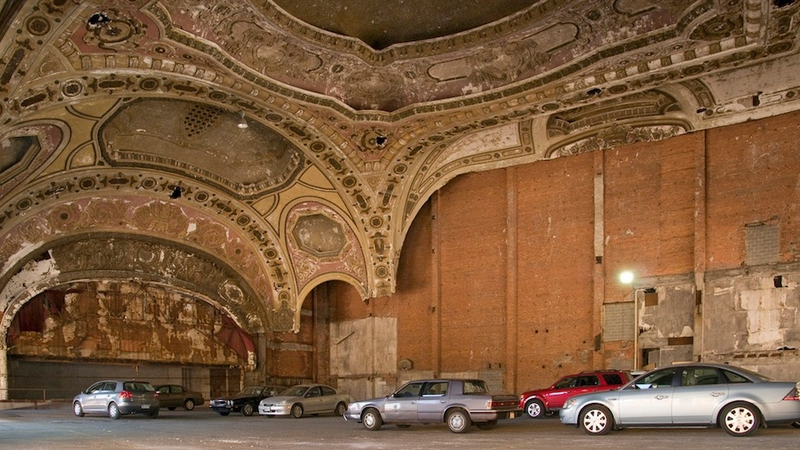 Illustration for article titled Gorgeous Old Movie Theaters That Have Fallen Into Ruin